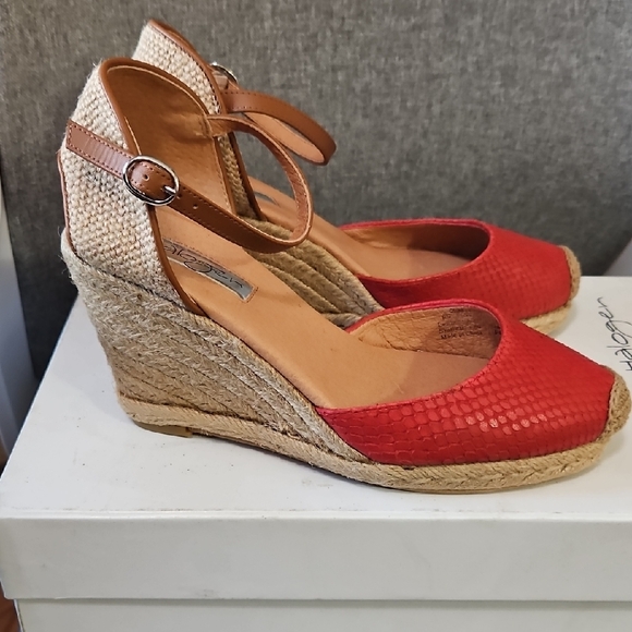 Halogen Red Espadrille Wedge Sandals with Tan Ankle Strap Never Worn Size 6.5M - Picture 2 of 12
